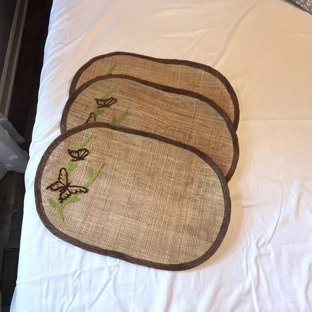 Vintage‎ Burlap Butterfly Placemats - Set of 3
